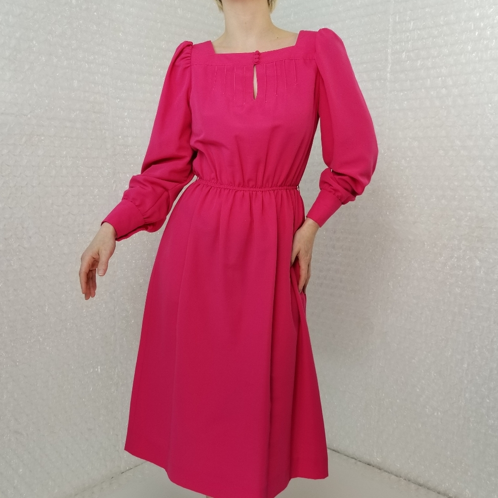 SOLD🌈1970s Leslie Fay ILGWU pink longsleeve dress
